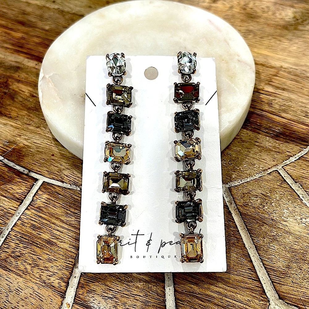 Multiple gemstone tier earring